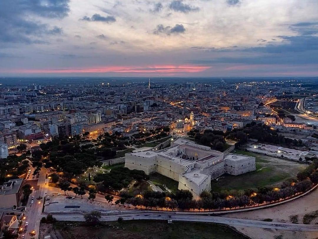 Cd Romanello Барлетта Екстер'єр фото