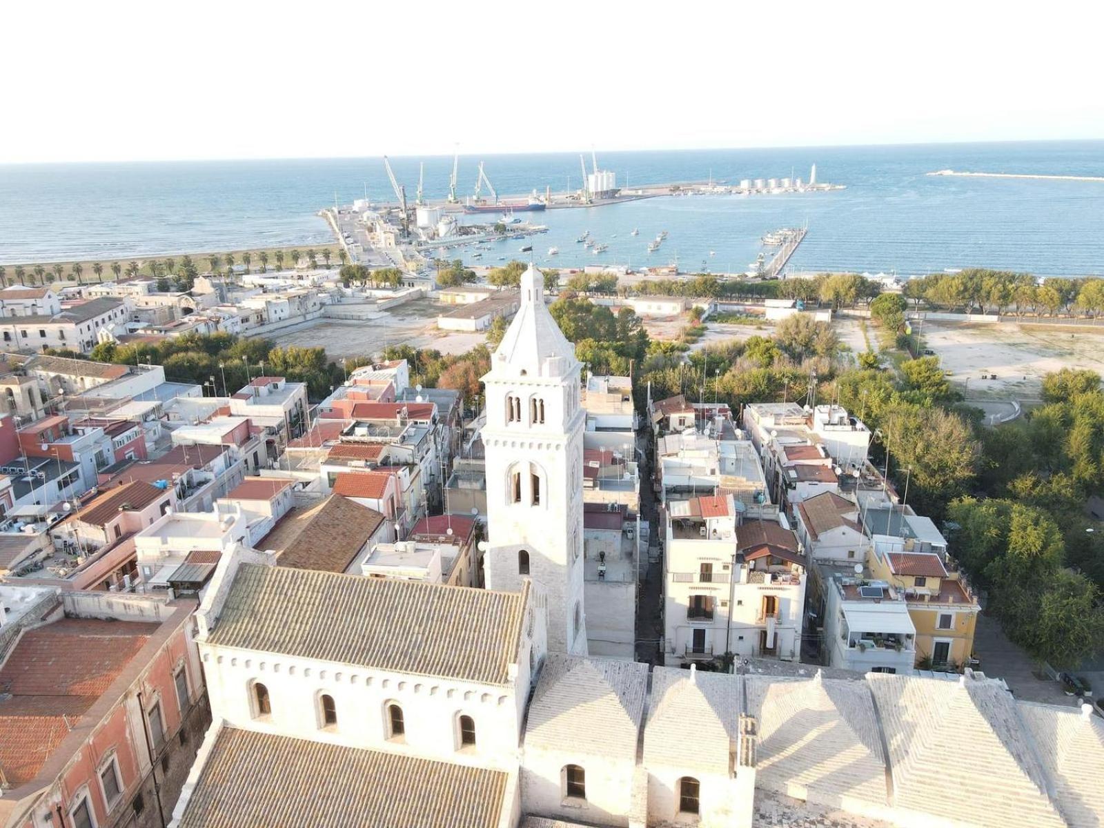 Cd Romanello Барлетта Екстер'єр фото